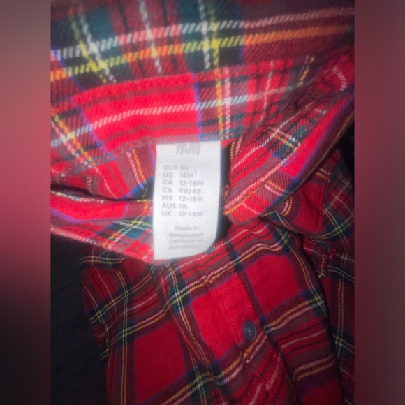 3 dressy infant longs sleeves shirts perfect for Christmas. - Picture 6 of 7